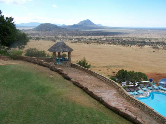 Voi pool & lookout point