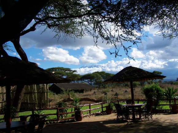 Kenya Dec 2009 Kibo Safari Camp